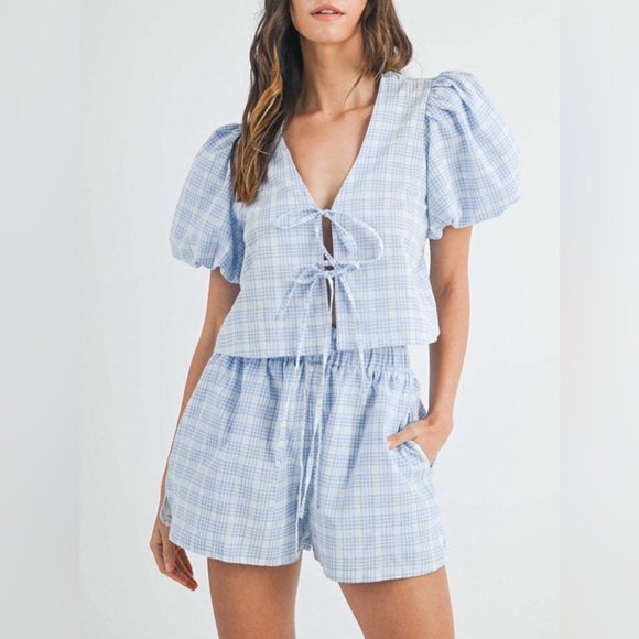 Set Puff Sleeve Top and Shorts Set - Picture 5 of 11